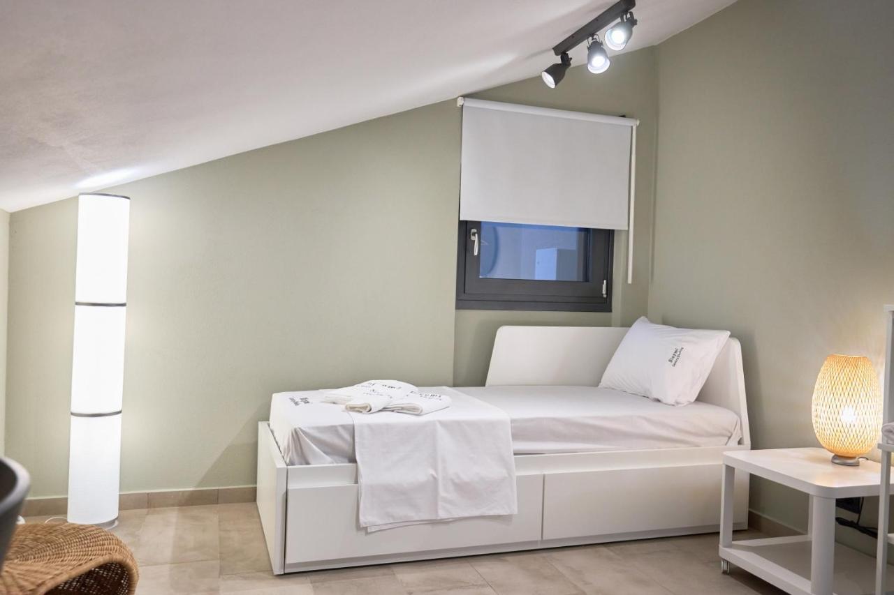 Oisymi Luxury Studios Néa Péramos Kültér fotó